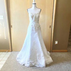 NWT Sz 12 Moonlight White/Silver Floral Wedding